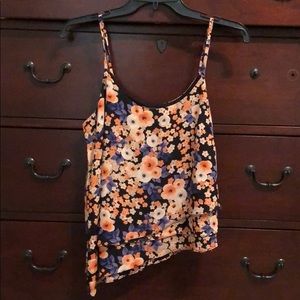 ❗️Bundle 3 Sale ❗️Floral Asymmetric Tank Top